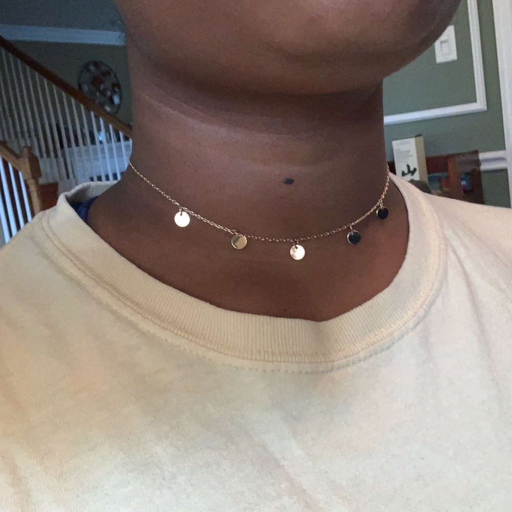 Pacsun delicate gold choker!